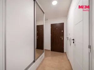Pronájem bytu 2+kk, Praha, Bruslařská, 40 m2