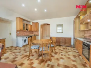 Prodej rodinného domu, Líský, 240 m2