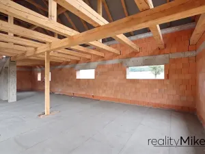 Prodej rodinného domu, Rovensko pod Troskami, 252 m2