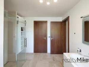 Prodej rodinného domu, Křižany, 470 m2