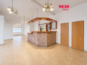 Pronájem obchodního prostoru, Plzeň - Lobzy, Petřínská, 88 m2