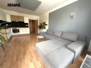 Pronájem bytu 2+kk, Hostivice, Žitná, 50 m2