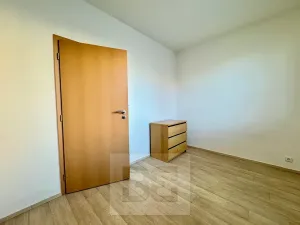 Pronájem bytu 1+1, Zlín, U Trojáku, 36 m2