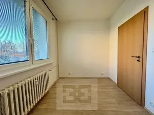 Pronájem bytu 2+kk, Zlín, U Trojáku, 36 m2