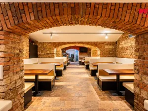 Pronájem restaurace, Praha - Nusle, Sekaninova, 194 m2