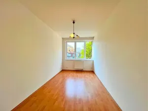 Pronájem bytu 2+kk, Praha - Vysočany, Poděbradská, 52 m2