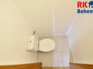 Pronájem bytu 1+kk, Praha - Břevnov, Na Petynce, 29 m2