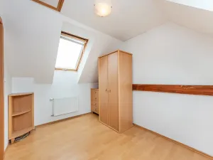 Pronájem bytu 2+kk, Praha - Horní Počernice, Náchodská, 50 m2
