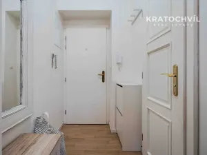 Pronájem bytu 1+kk, Praha - Bubeneč, Korunovační, 32 m2