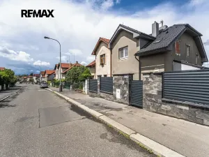 Pronájem rodinného domu, Praha - Strašnice, U trati, 120 m2