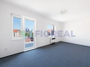 Pronájem bytu 1+1, Praha - Strašnice, Na hroudě, 31 m2