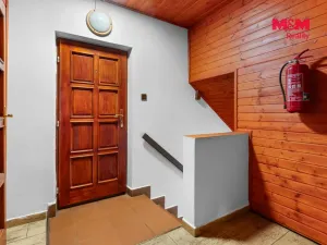 Prodej restaurace, Lomnice nad Popelkou, Poděbradova, 600 m2