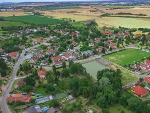 Prodej komerční nemovitosti, Klamoš, 865 m2