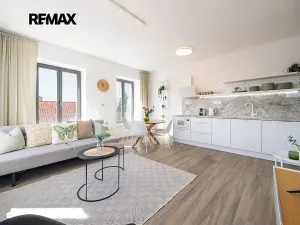 Prodej bytu 3+kk, Abertamy, Vítězná, 56 m2