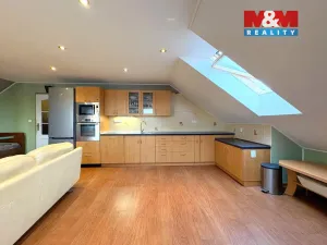 Prodej rodinného domu, Velké Žernoseky, 438 m2