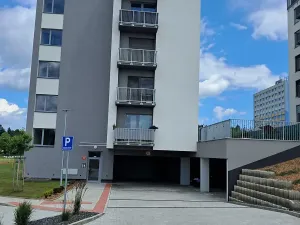 Pronájem bytu 1+kk, Praha - Hloubětín, Za černým mostem, 42 m2