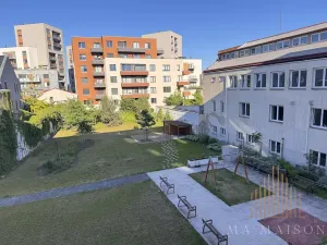 Pronájem bytu 1+kk, Praha - Holešovice, Na Maninách, 33 m2
