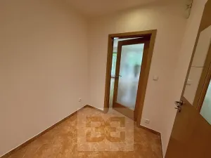 Pronájem bytu 2+kk, Praha - Pitkovice, Křemenáčová, 49 m2