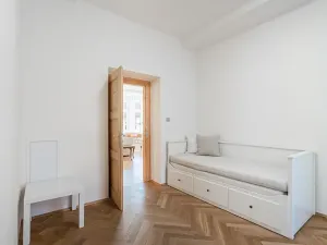 Pronájem bytu 4+1, Praha - Vinohrady, Hradešínská, 120 m2