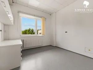Prodej ordinace, Rožnov pod Radhoštěm, Lesní, 274 m2