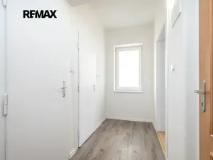 Prodej bytu 1+1, Čistá, nám. Václavské, 43 m2