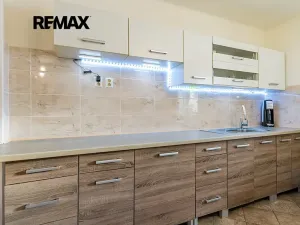 Prodej rodinného domu, Žandov, 296 m2
