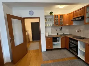 Prodej bytu 2+kk, Holubice, Za Dvorem, 45 m2