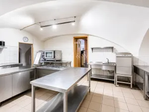 Prodej ubytování, Dobšice, Lahoferova, 218 m2