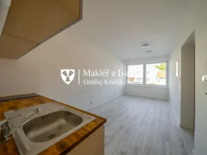 Prodej bytu 2+kk, Počenice-Tetětice - Počenice, 33 m2