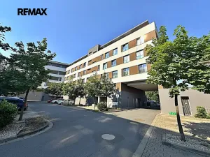 Prodej bytu 4+kk, Pardubice, Husova, 93 m2