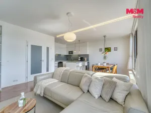 Prodej bytu 3+kk, Praha - Vysočany, Sousedíkova, 72 m2