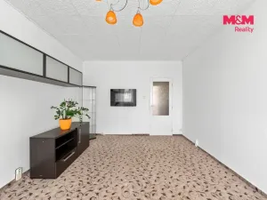 Prodej bytu 2+1, Povrly, Sídliště II, 58 m2