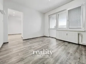 Prodej bytu 2+1, Hevlín, 48 m2