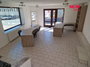 Pronájem obchodního prostoru, Kolín - Kolín II, Tyršova, 124 m2