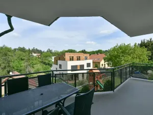 Pronájem vily, Praha - Stodůlky, Ke Koh-i-nooru, 300 m2