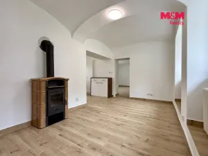 Pronájem bytu 2+1, Hobšovice - Skůry, 78 m2