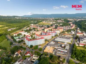 Prodej bytu 4+1, Teplice - Prosetice, Na konečné, 82 m2