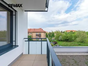 Pronájem bytu 2+kk, Praha - Strašnice, Strančická, 48 m2