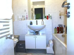 Pronájem bytu 2+kk, Praha - Troja, Hnězdenská, 46 m2