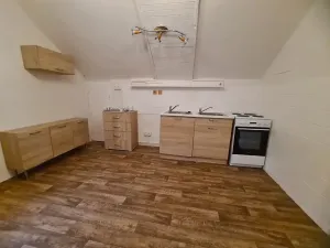 Pronájem bytu 2+1, Praha - Horní Měcholupy, Jaroměřská, 70 m2