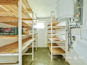 Prodej obchodního prostoru, Tábor, Jihlavská, 330 m2