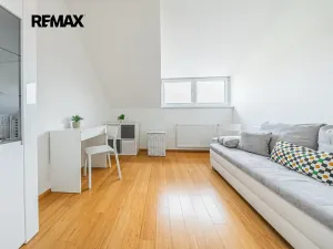 Prodej rodinného domu, Lidice, Starosty Hejmy, 148 m2