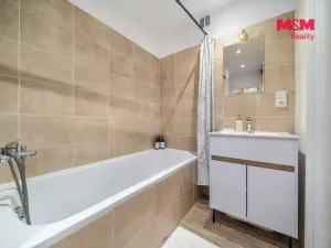 Prodej bytu 3+1, Plzeň - Lobzy, Rokycanská, 64 m2