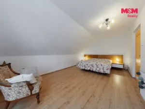 Prodej činžovního domu, Karlovy Vary - Dvory, V Lučinách, 330 m2