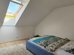 Pronájem rodinného domu, Veverské Knínice, 180 m2