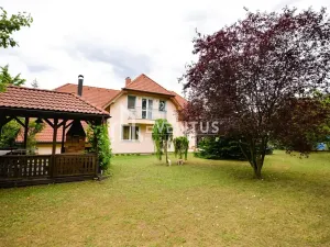 Prodej rodinného domu, Praha - Lysolaje, Nad Helmrovkou, 300 m2