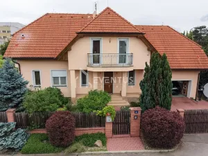 Prodej rodinného domu, Praha - Lysolaje, Nad Helmrovkou, 300 m2