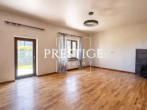 Pronájem komerční nemovitosti, Horoměřice, Švejkova, 180 m2