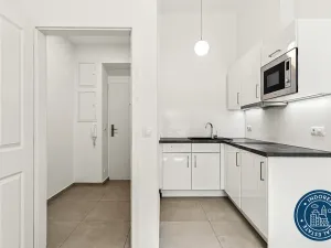 Pronájem bytu 2+kk, Praha - Vinohrady, Máchova, 32 m2