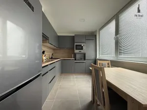 Pronájem bytu 3+1, Brno, Bellova, 75 m2
